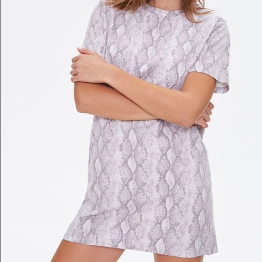 Forever 21 snakeskin T-shirt dress Size small